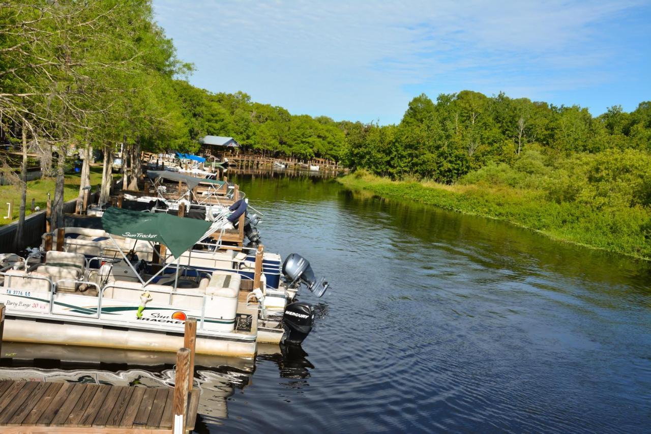 Camp Mack Lodge, Marina & Rv Resort 莱克威尔士 外观 照片